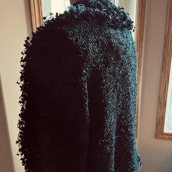 Fashion fringed details black sweater - Picture 4 of 9